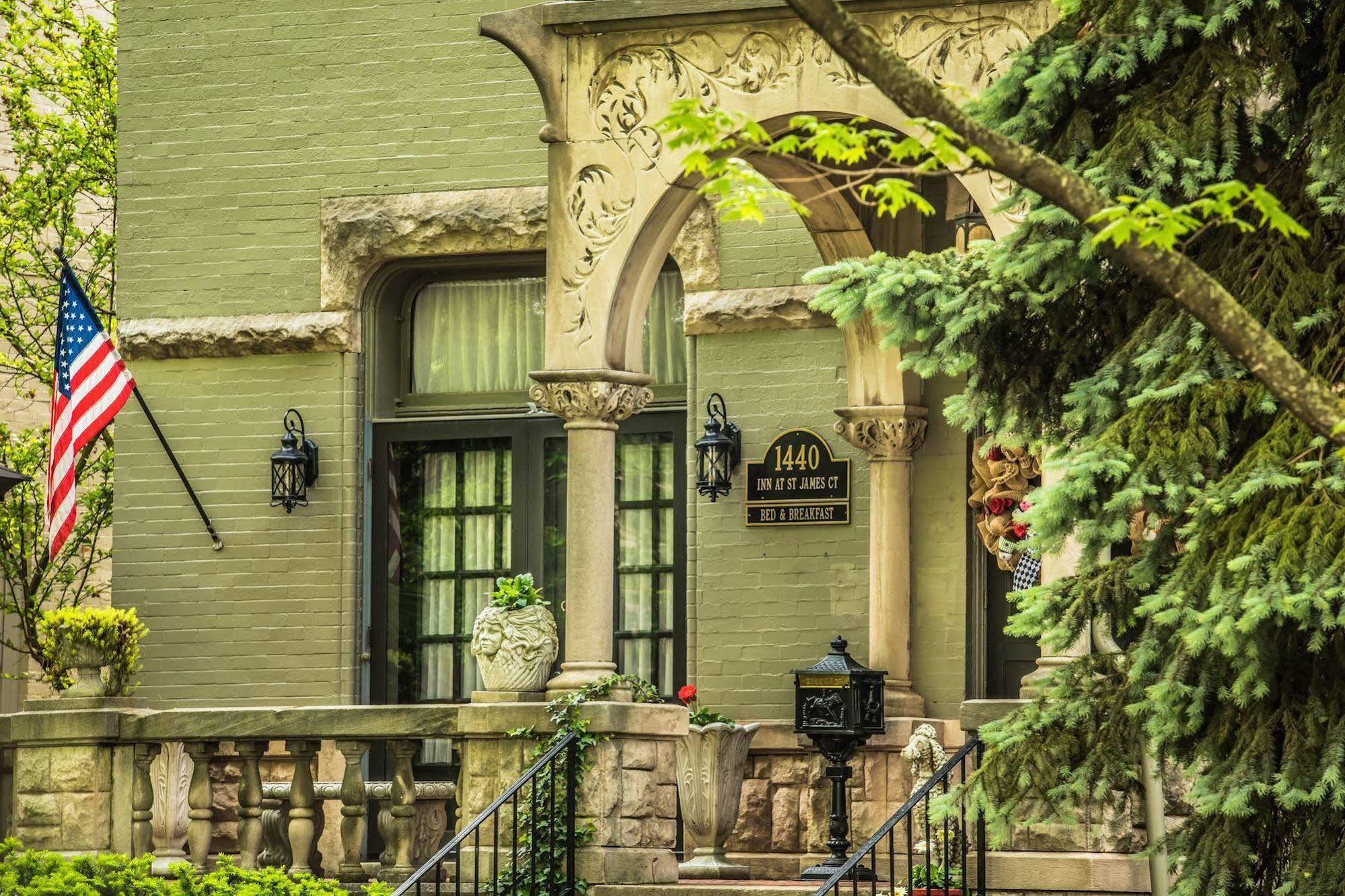 לואיוויל Inn At St James Court מראה חיצוני תמונה