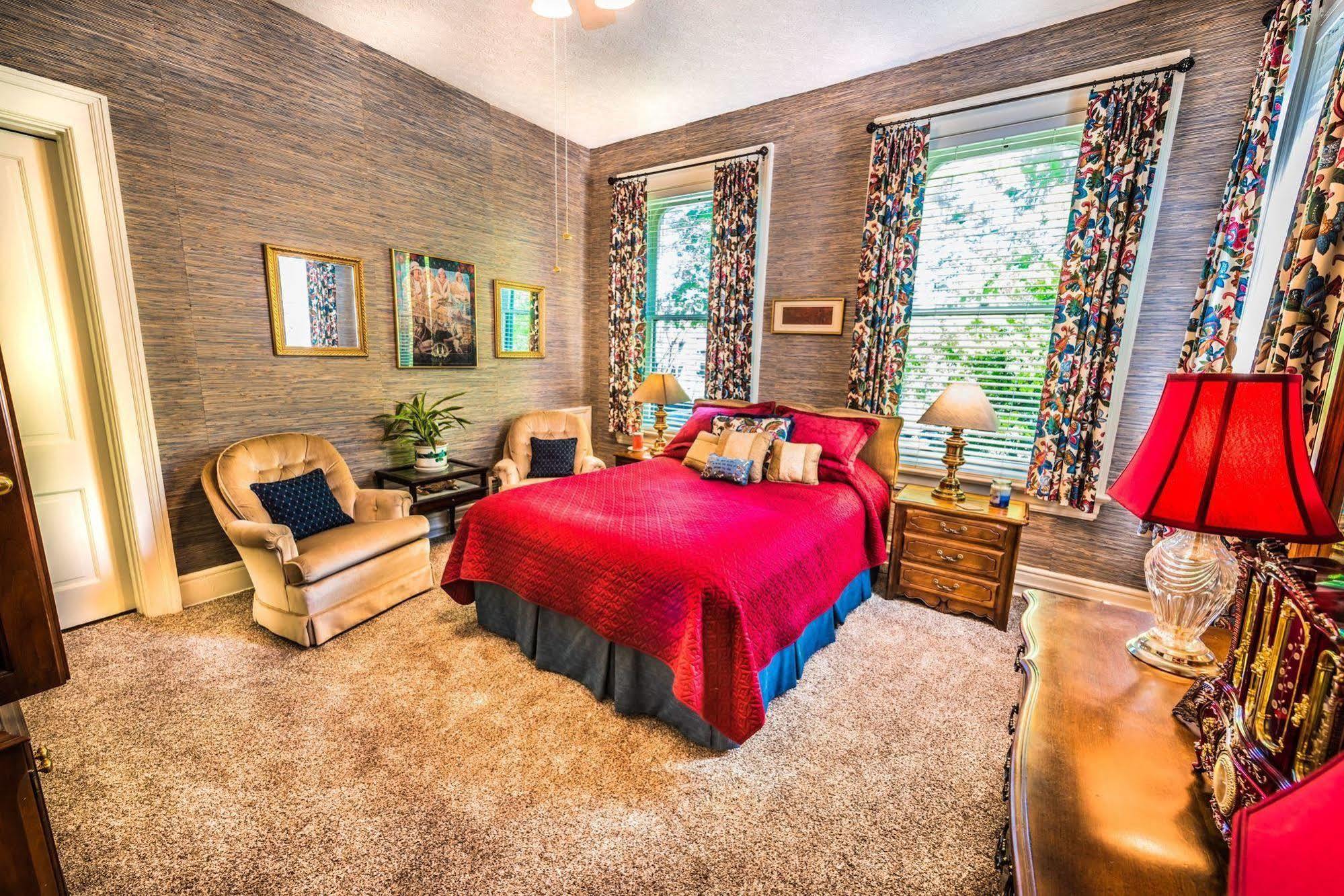 לואיוויל Inn At St James Court מראה חיצוני תמונה